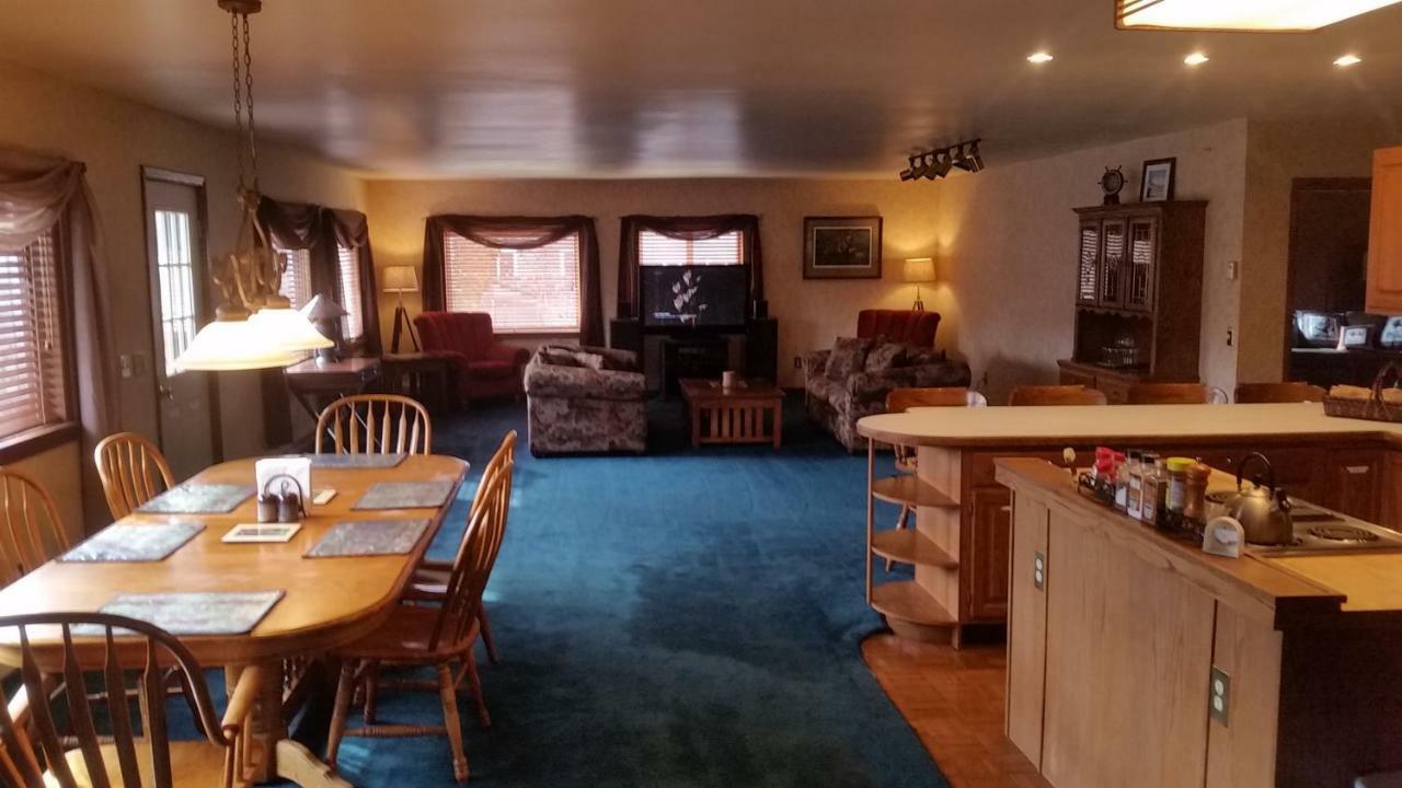 Kodiak Russian River Lodge ภายนอก รูปภาพ